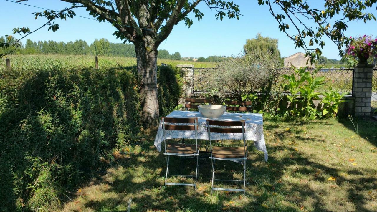 B&B Le Savoir Vivre Bonnes  Eksteriør billede